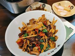 -富正毅三下锅·湘西韵味(天门山索道店)