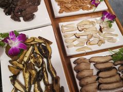 -阿鹏故事野生菌火锅(双廊古镇店)