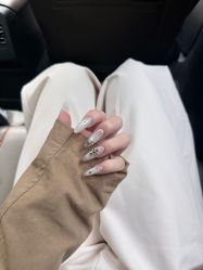 -NEW LOOK-绿麓 · 美甲美睫脱毛工作室