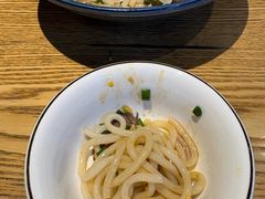 -牛八宝桂林米粉(八里庄店)