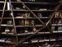 -钟书阁(松江泰晤士小镇店)