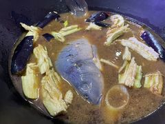 铁锅炖江鱼-巧婆婆特色东北菜·铁锅炖