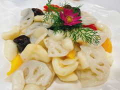 荷塘月色-北塘海鲜·天津菜(大光明桥旗舰店)