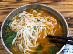 -巍山火巴肉饵丝(大理古城店)