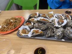-蚝哥花姐湛江烤生蚝(美丽湾市场店)