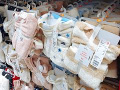 -优衣库(上海金桥国际商业广场店)