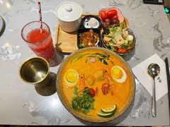 泰式冬阴功汤海鲜面-Home Thai·泰谣(王府井apm店)