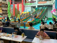 -蒙特利亲子乐园