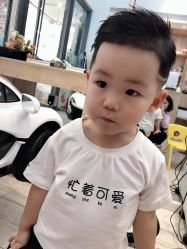 -奇怪的独角兽亲子理发沙龙