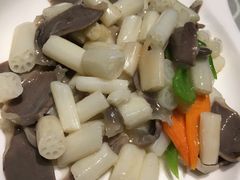 藕苗炒鸭肫-湖庭壹品鸭王·传统北京烤鸭·别墅私房菜·庭院宵夜(江宁店)