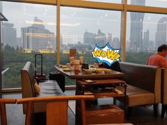 靠窗位-捞王锅物料理(上海世茂广场店)