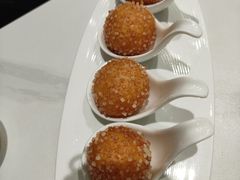 煎堆-喜势点·糖沙翁手工茶点·本地人茶居(永庆坊店)