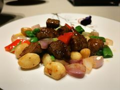 黑椒爆炒雪花牛肉粒-皇朝会.经典传统粤菜(外滩店)