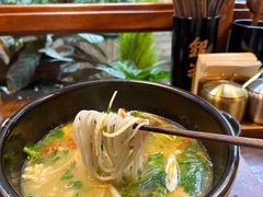 -银米·云南传统过桥米线(双廊黑金冠店)
