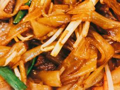 干炒牛河-文记壹心鸡(宝华路店)
