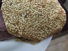 芝麻烧饼-老磁器口豆汁店(天坛店)