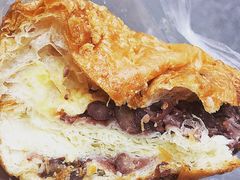 红豆丹麦吐司-Dough&Joe团憩(瑞虹天地月亮湾店)