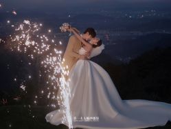 -第一夫人婚纱摄影(南京店)