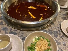 -肖肖酸萝卜鱼火锅(总店)