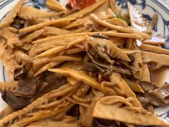 -天天向上素食餐厅(五台山店)