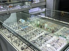 -阿波罗眼镜·蔡司授权店(孙厝店)