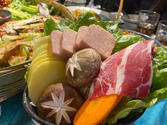 下在菌菇汤里的配菜-紫滇源云南生态菜(丹凤街店)