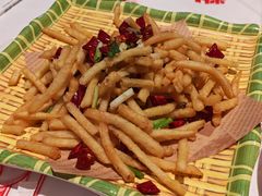 -肥肥虾庄·金牌油焖大虾(汉街SKP店)