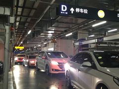 -优衣库(上海颛桥万达广场店)