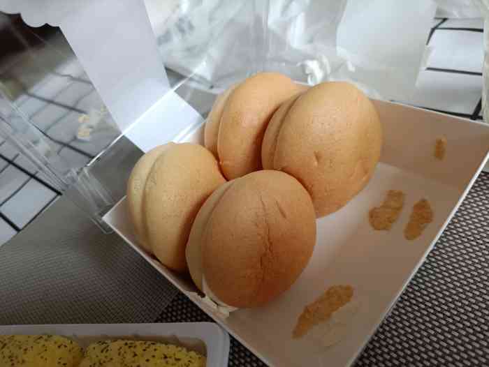 kengee仟吉(徐东店)-"三明治好吃,新鲜面包和蛋糕还行,袋子装的.