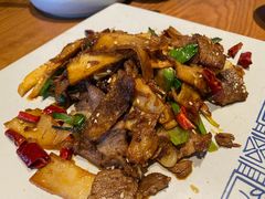 -云海肴·汽锅鸡·云南菜(天山百盛优客店)