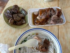 -香辉食馆(新兴路店)