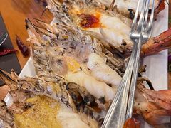-Chom Cafe and Restaurant