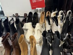 -燕莎奥特莱斯购物中心