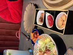-铭牛烧肉·和牛海鲜自助(高新月牙湖店)