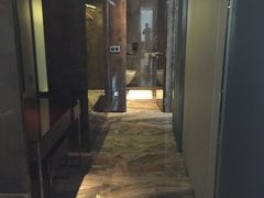 -广州天河希尔顿酒店