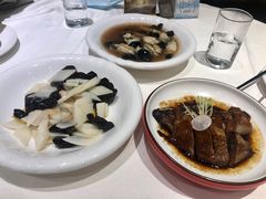酱鸭腿-老正兴菜馆(福州路店)