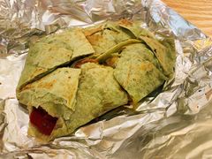 鸡肉多料烤饼-油梨树AVOCADO TREE(嘉里中心店)
