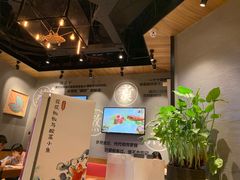-渝是乎川渝小炒(新世界百货望京店)
