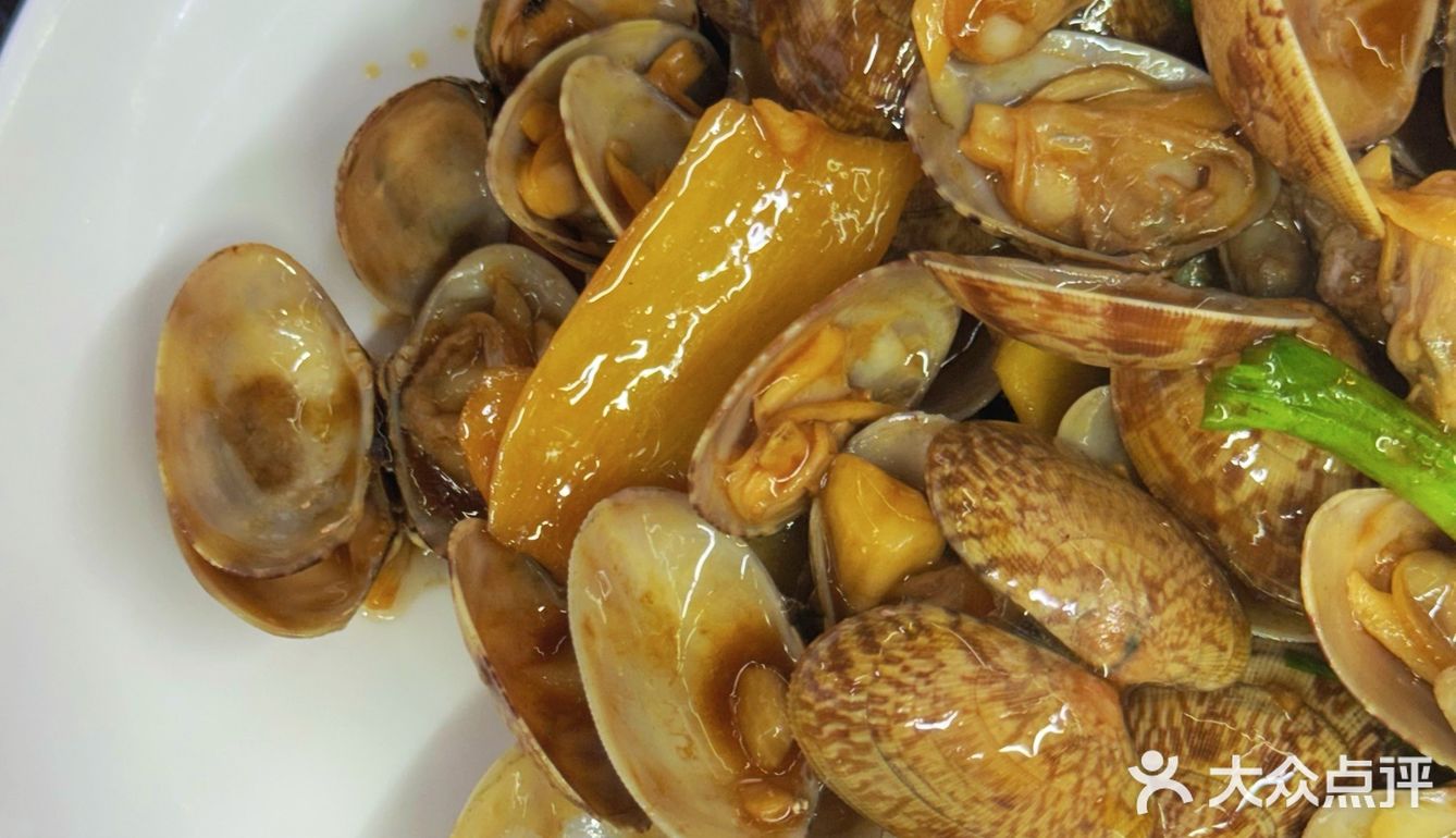 暮色下的海边[爱心]享受一顿海鲜盛宴