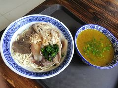 -泉儿头杂碎(杂碎师大店)