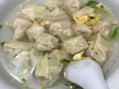 小馄饨-上海特色小笼店(铁岭路90弄小区店)