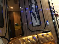 -皇马纯KTV·量贩·聚会(民治店)