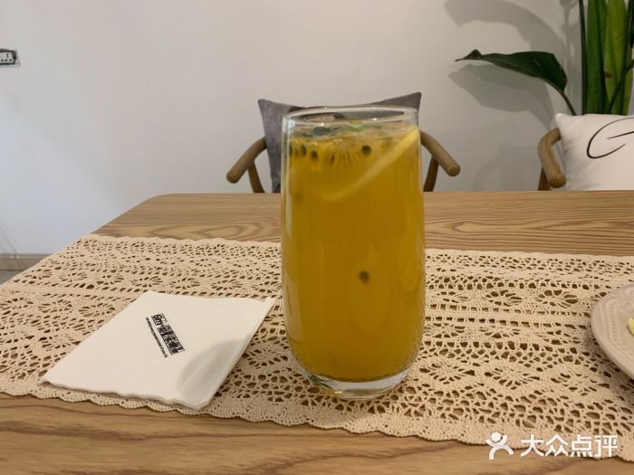 闺蜜家甜品青柠百香果图片