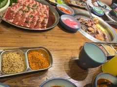 -明洞阿姨·韩式酱蟹烤肉·创意料理(三元桥店)