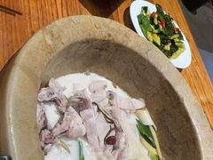 -滇香肴·云南菜蒸汽石锅鱼(云南北路店)