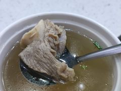 -老凌记广东烧鹅饭(宝利金店)