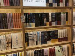 -猫的天空之城概念书店(苏州平江店)