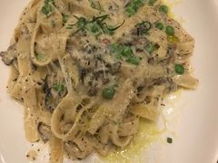 -WOLFGANG PUCK KITCHEN & BAR(迪士尼小镇店)