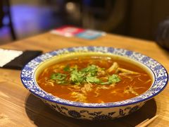 -临界音乐酒馆·小龙虾·江湖菜(华熙LIVE·鱼洞店)