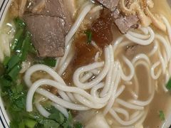 -鑫花溪牛肉米粉(文星广场店)